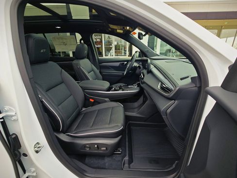 New 2026 Buick Enclave Sport Touring w/ Super Cruise Package image 18