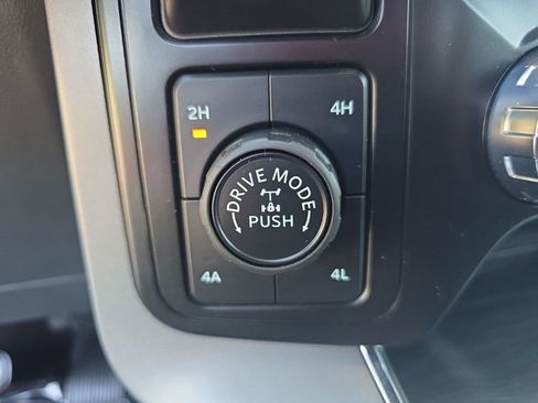 Used 2024 Ford F150 Lariat w/ Equipment Group 502A High AWD/4WD image 18