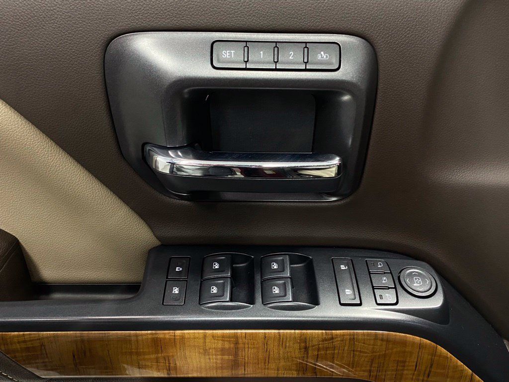 Used 2019 GMC Sierra 2500 SLT w/ LPO, Protection Package AWD/4WD image 14