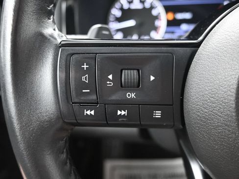 Used 2022 Nissan Pathfinder SV w/ SV Black Package FWD image 26