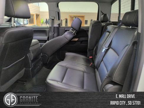 Used 2018 Chevrolet Silverado 1500 LTZ AWD/4WD image 25