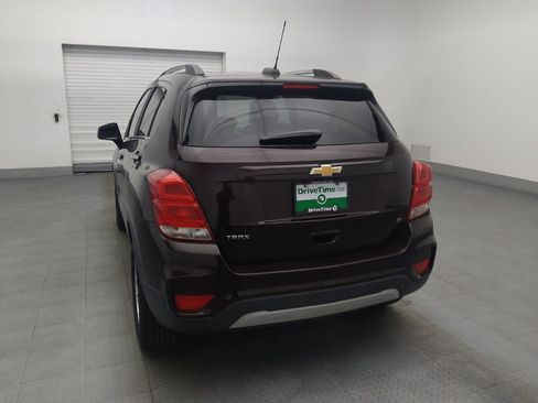 Used 2020 Chevrolet Trax LT w/ Driver Confidence Package FWD image 6