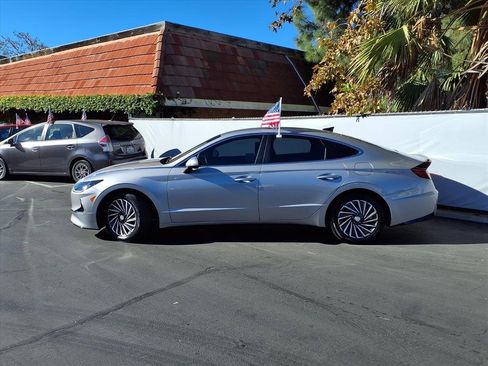 Used 2023 Hyundai Sonata SEL w/ Cargo Package image 3