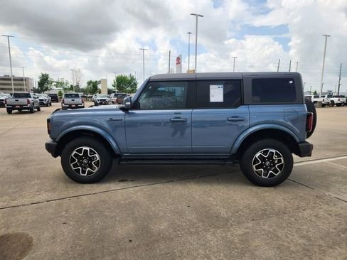 Used 2023 Ford Bronco Outer Banks image 4