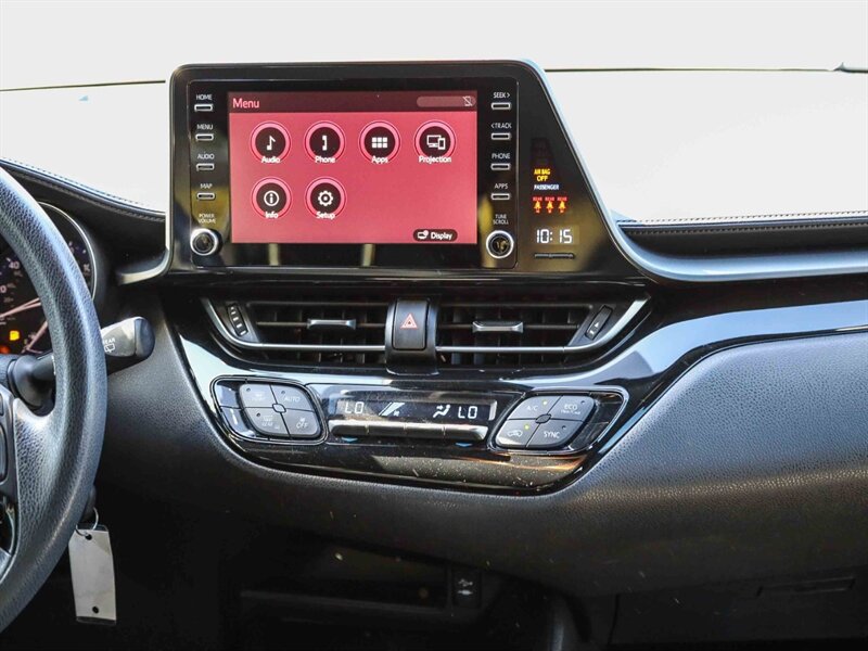 Used 2019 Toyota C-HR LE FWD image 18