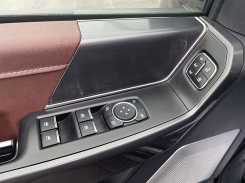 Used 2023 Ford F150 Lariat w/ Equipment Group 502A High image 29