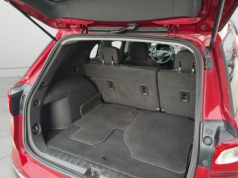 Used 2020 Chevrolet Equinox LT FWD image 34