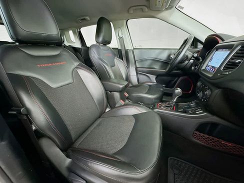 Used 2019 Jeep Compass Trailhawk w/ Cold Weather Group image 15