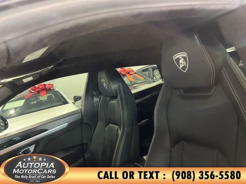Used 2020 Lamborghini Urus image 12