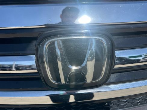 Used 2017 Honda Pilot Elite image 9