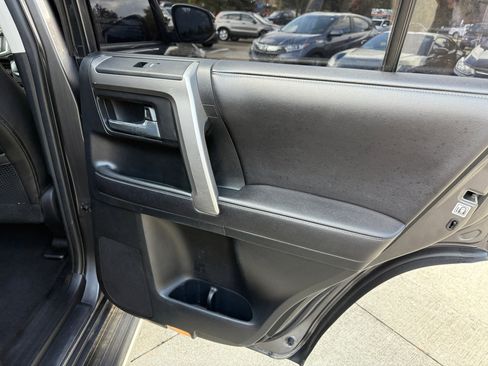 Used 2016 Toyota 4Runner SR5 image 26