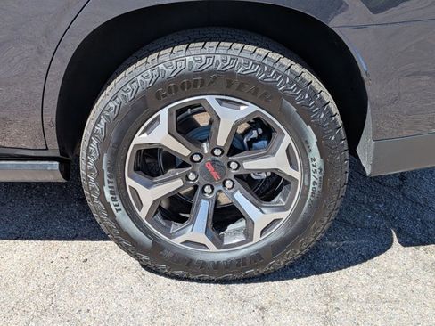 Used 2026 GMC Yukon AT4 Ultimate image 9