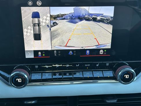 Used 2024 GMC Canyon AT4X image 26