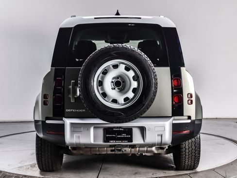 Used 2024 Land Rover Defender 110 S AWD/4WD image 4