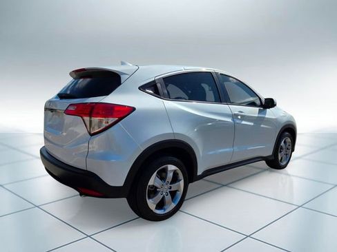 Certified 2022 Honda HR-V LX image 5
