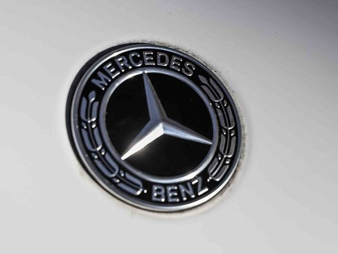 Used 2022 Mercedes-Benz GLC 300 4MATIC image 31