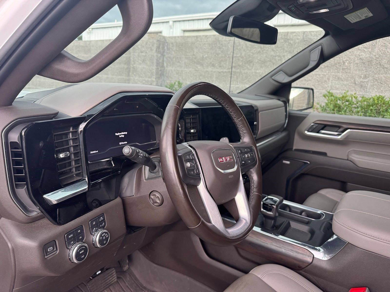Certified 2023 GMC Sierra 1500 SLT w/ SLT Premium Package AWD/4WD image 25