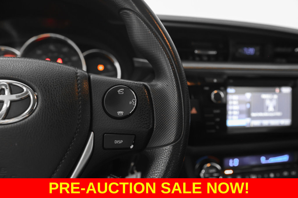 Used 2015 Toyota Corolla LE FWD image 26
