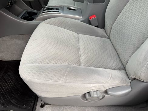 Used 2010 Toyota Tacoma PreRunner image 11