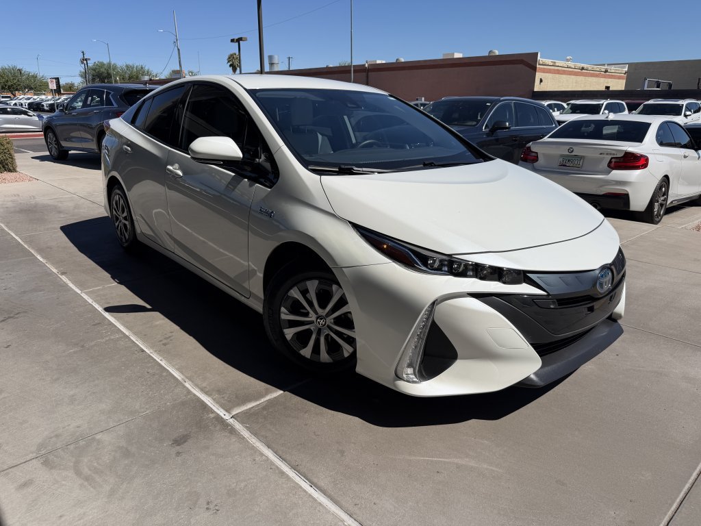 Used 2020 Toyota Prius Prime XLE FWD image 6