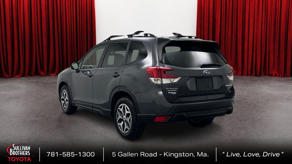 Used 2024 Subaru Forester Premium AWD/4WD image 7