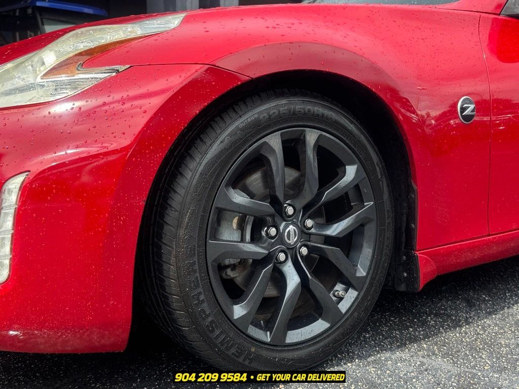 Used 2016 Nissan 370Z Coupe RWD image 13
