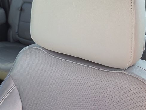 Used 2019 GMC Sierra 1500 SLT w/ SLT Premium Package image 10