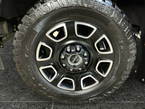 Certified 2024 Ford F250 Platinum image 14