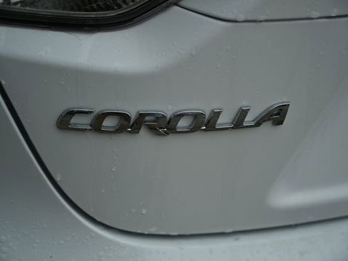 Used 2023 Toyota Corolla LE image 12