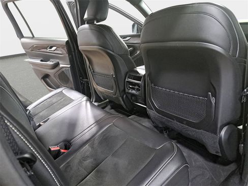 Certified 2023 Jeep Grand Cherokee Altitude image 12