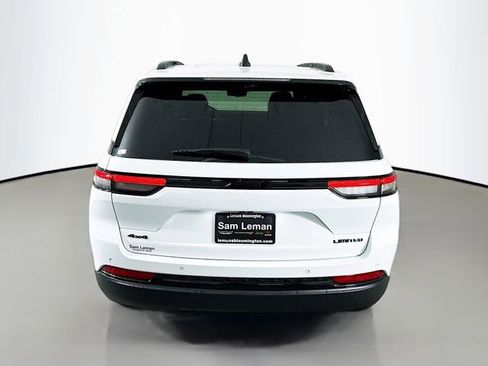 Used 2025 Jeep Grand Cherokee Limited w/ Luxury Tech Group II image 6