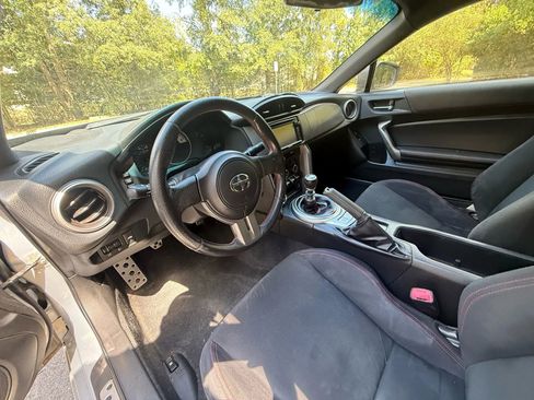 Used 2013 Scion FR-S image 14