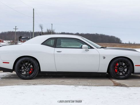 Used 2023 Dodge Challenger SRT Hellcat image 9