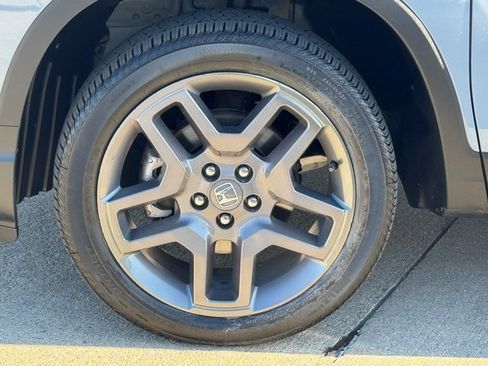 Certified 2023 Honda Passport EX-L image 5