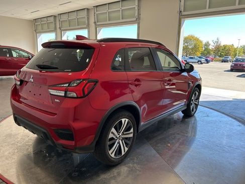 Used 2024 Mitsubishi Outlander Sport SEL image 8