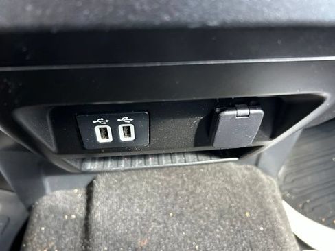 Used 2019 Ford F150 XLT w/ Equipment Group 302A Luxury RWD image 16