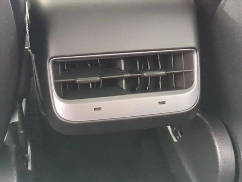 Used 2017 Tesla Model 3 Long Range image 23