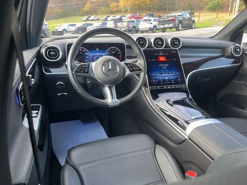 Used 2024 Mercedes-Benz GLC 300 GLC 300 image 30