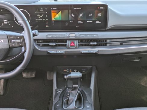 Certified 2025 Kia K4 EX image 16