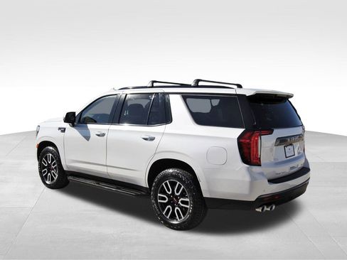 Used 2024 GMC Yukon AT4 w/ Technology Package image 3