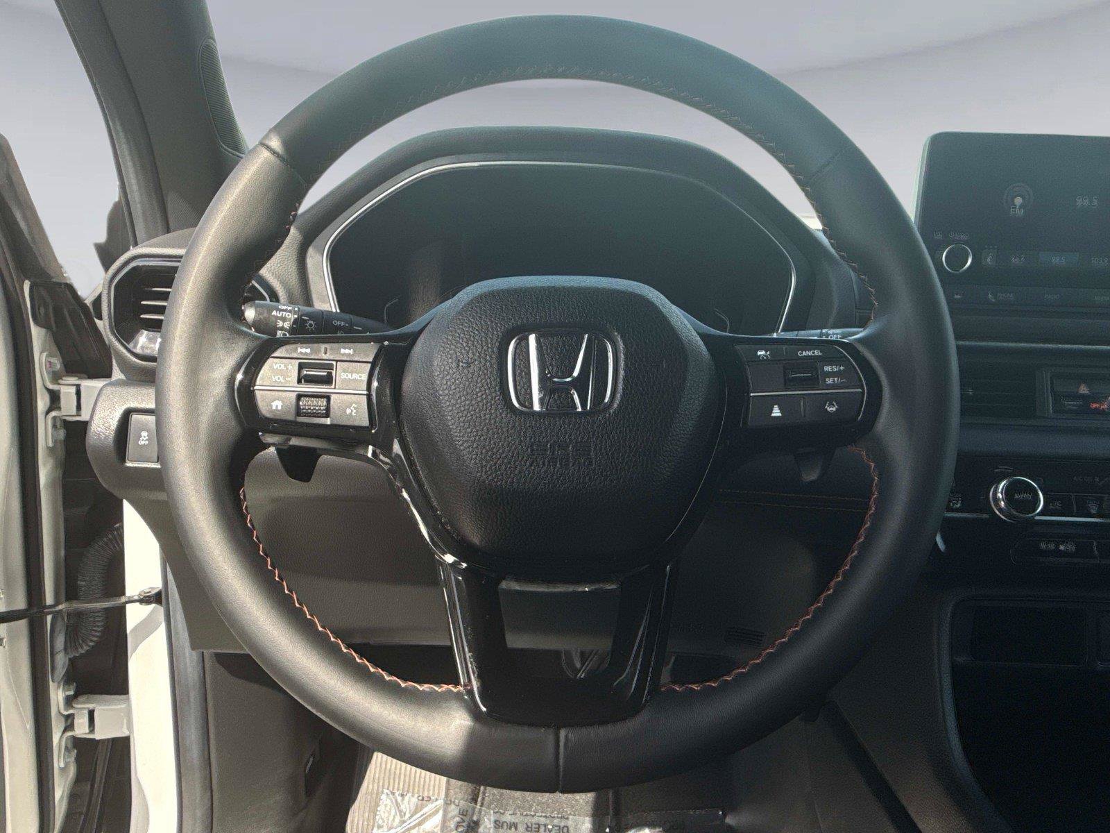 Certified 2025 Honda Pilot Sport image 27