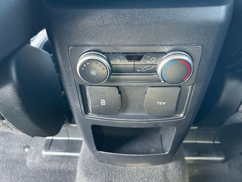 Certified 2021 Ford Explorer XLT image 17