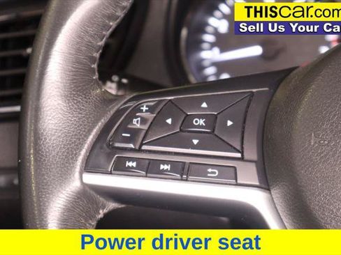 Used 2017 Nissan Rogue SV FWD image 15