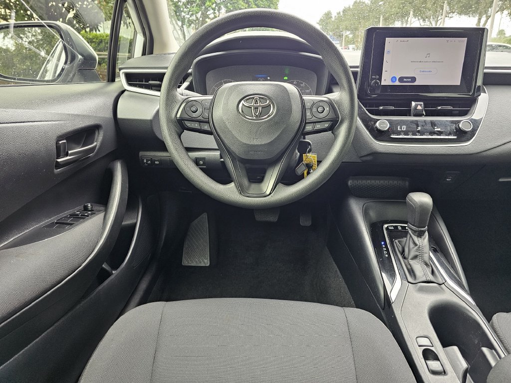 Used 2024 Toyota Corolla LE FWD image 12