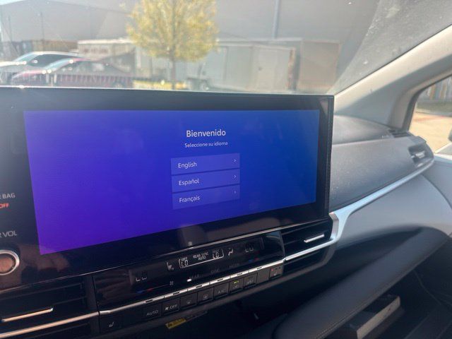 Certified 2025 Toyota Sienna XLE FWD image 11