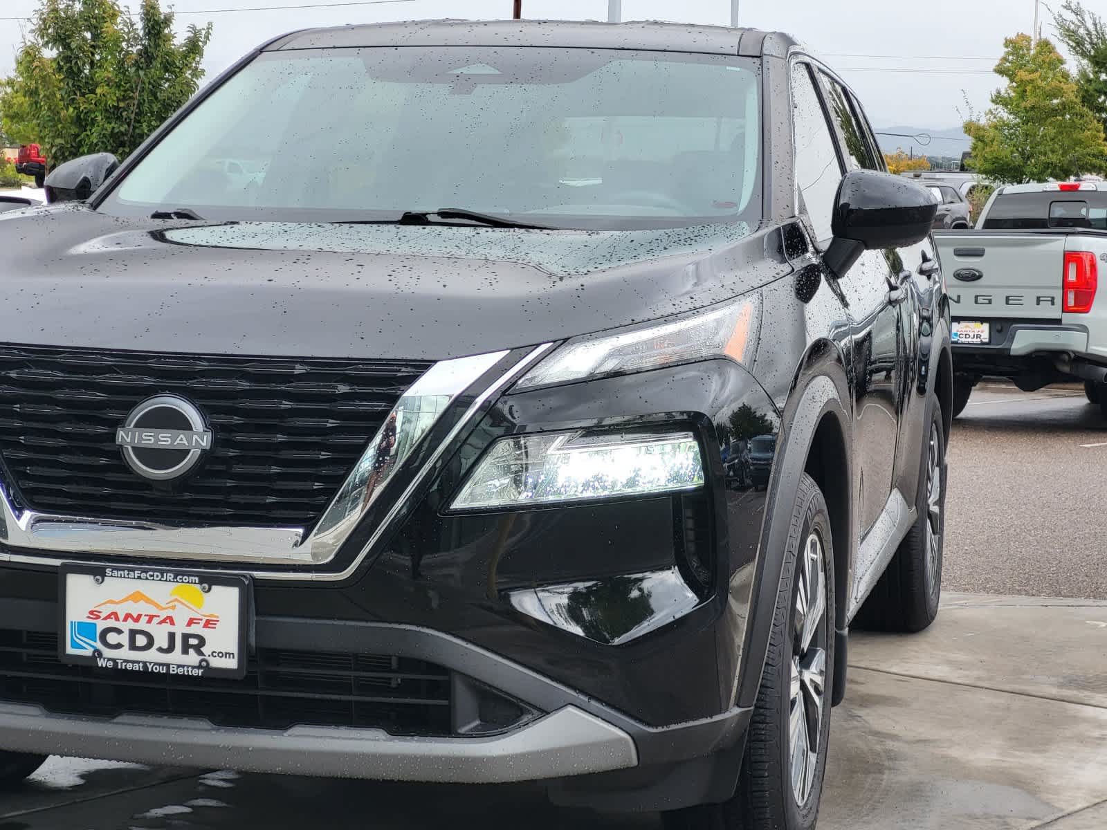 Used 2023 Nissan Rogue SV AWD/4WD image 7
