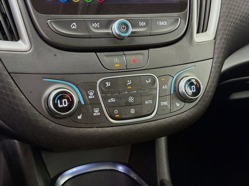 Used 2025 Chevrolet Malibu LT FWD image 18