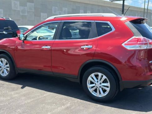 Used 2015 Nissan Rogue SV FWD image 12