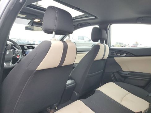 Used 2019 Honda Civic EX image 11