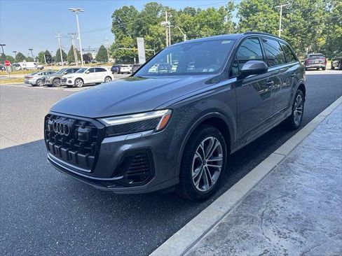 Certified 2026 Audi Q7 2.0T Premium w/ Convenience Plus Package AWD/4WD image 9